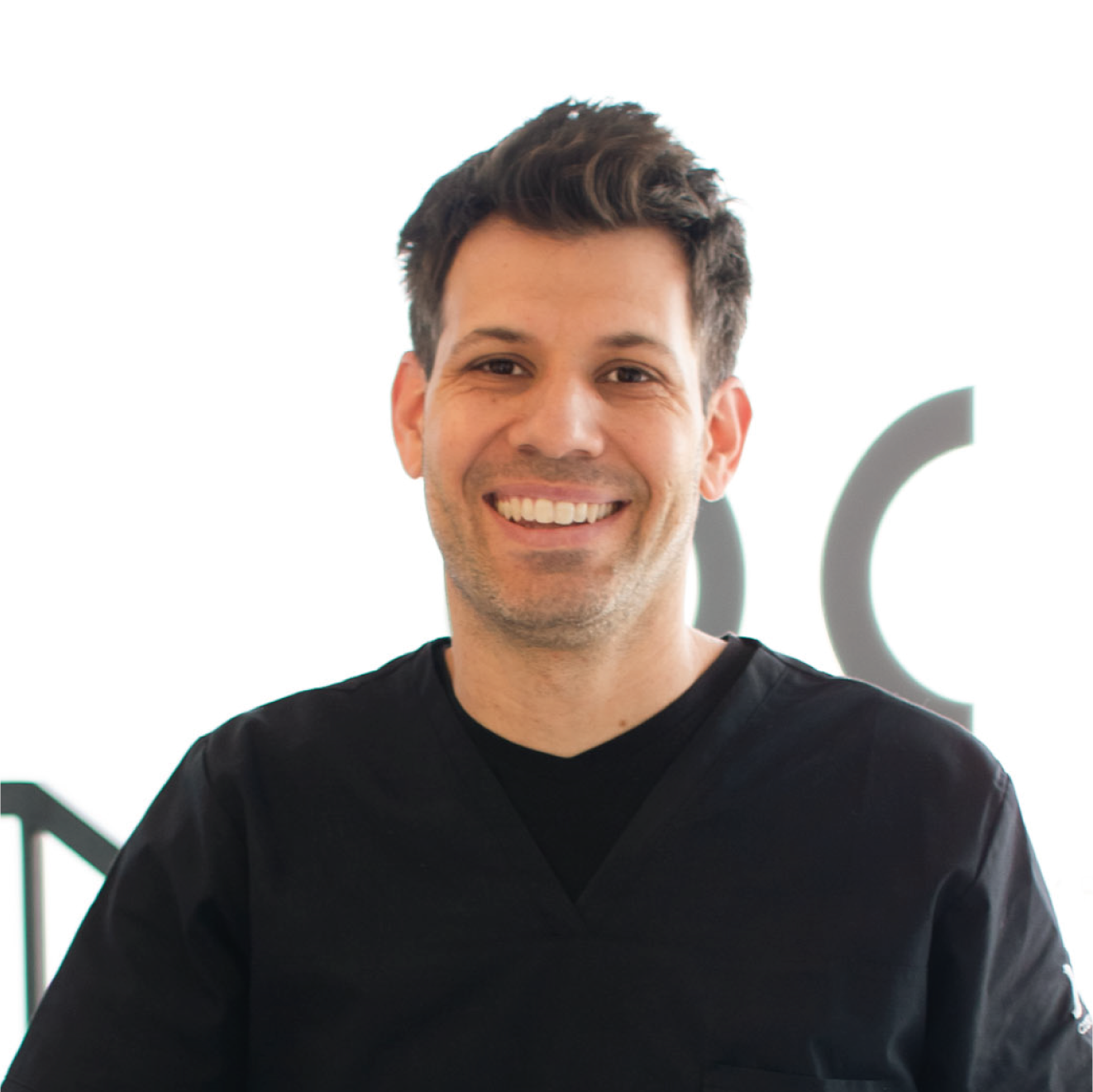 Dr. DAVID FUKS